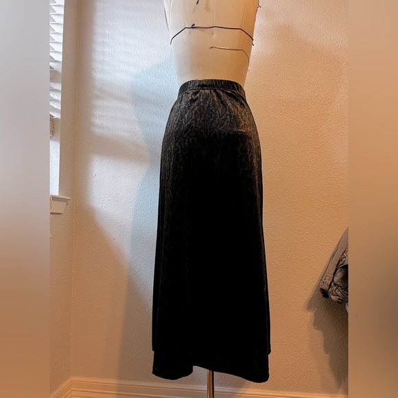 Vintage Kathie Lee Collection maxi/midi velvet leopard print skirt size Small - Picture 4 of 6
